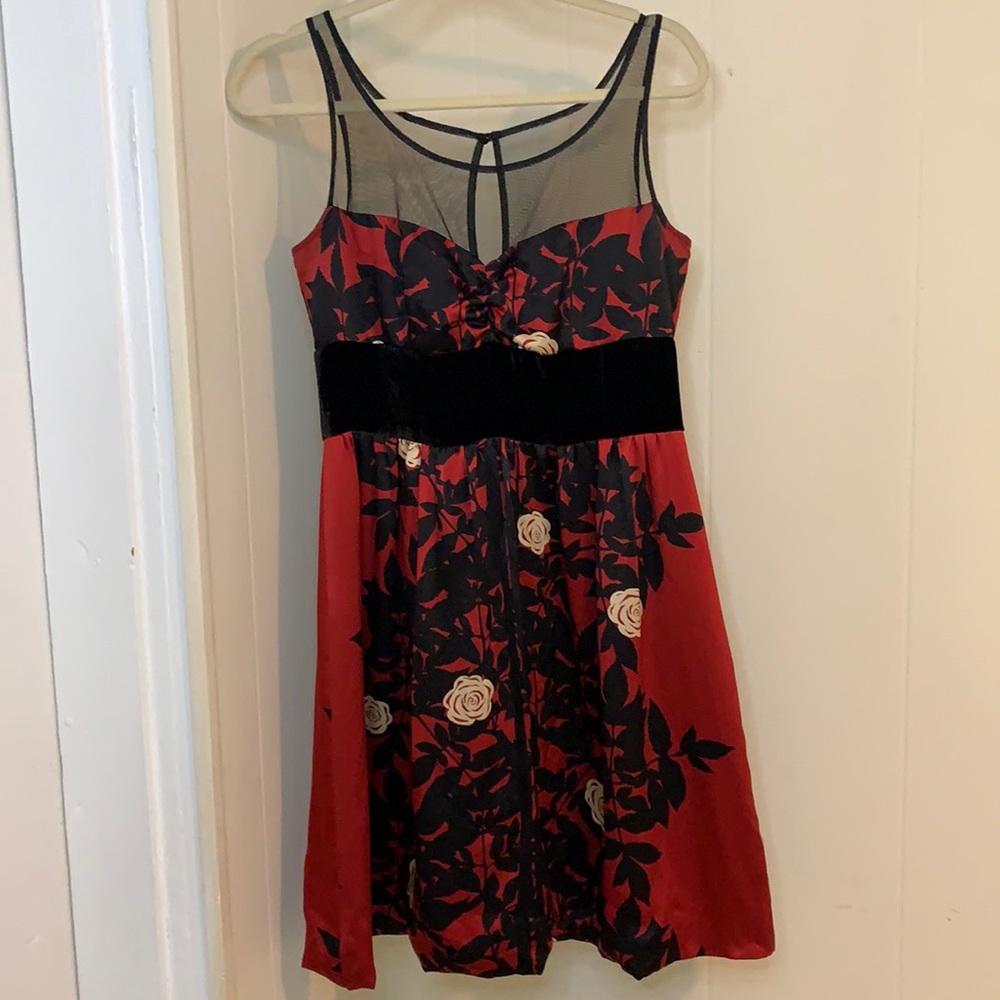 Plenty Frock! 100% silk romantic empire waist cocktail dress. Size 8.